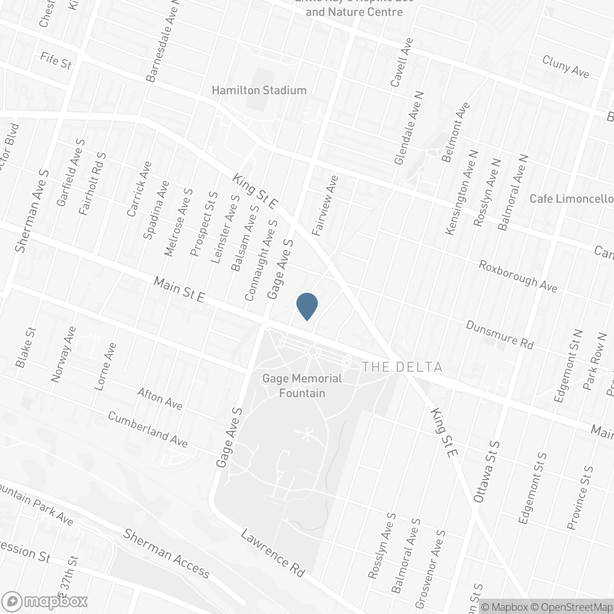 39 EAST BEND AVENUE S, Hamilton, Ontario L8M 3E4